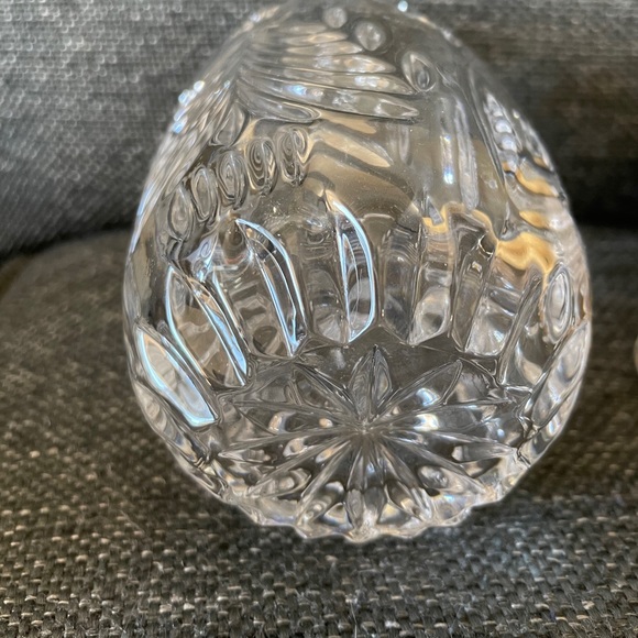 Mikasa Christmas tree cut crystal vase - Picture 2 of 4